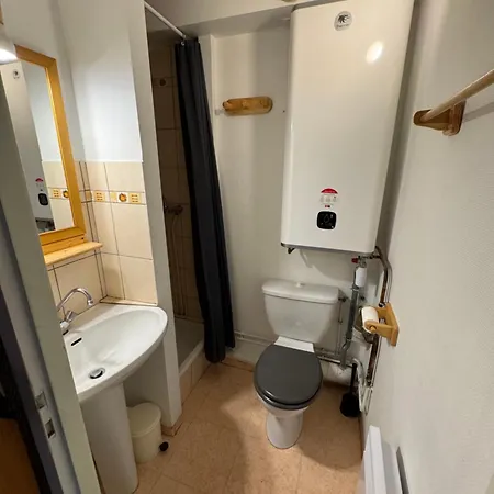 Studette Avec Balcon Parking Et Casier à 2 Min Du Jandri 3s Aux 2 Alpes Apartamento *