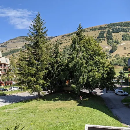 Studette Avec Balcon Parking Et Casier à 2 Min Du Jandri 3s Aux 2 Alpes Appartement Les Deux Alpes