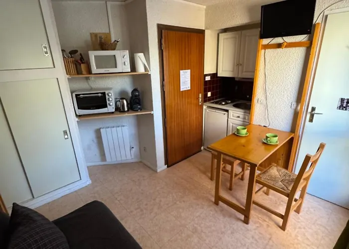 Apartment Studette Avec Balcon Parking Et Casier A 2 Min Du Jandri 3s Aux 2 Alpes