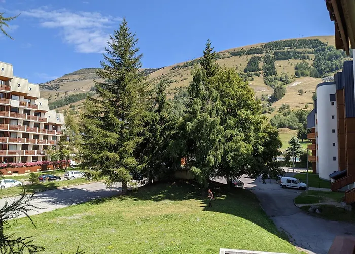 Studette Avec Balcon Parking Et Casier A 2 Min Du Jandri 3s Aux 2 Alpes Apartment Les Deux Alpes